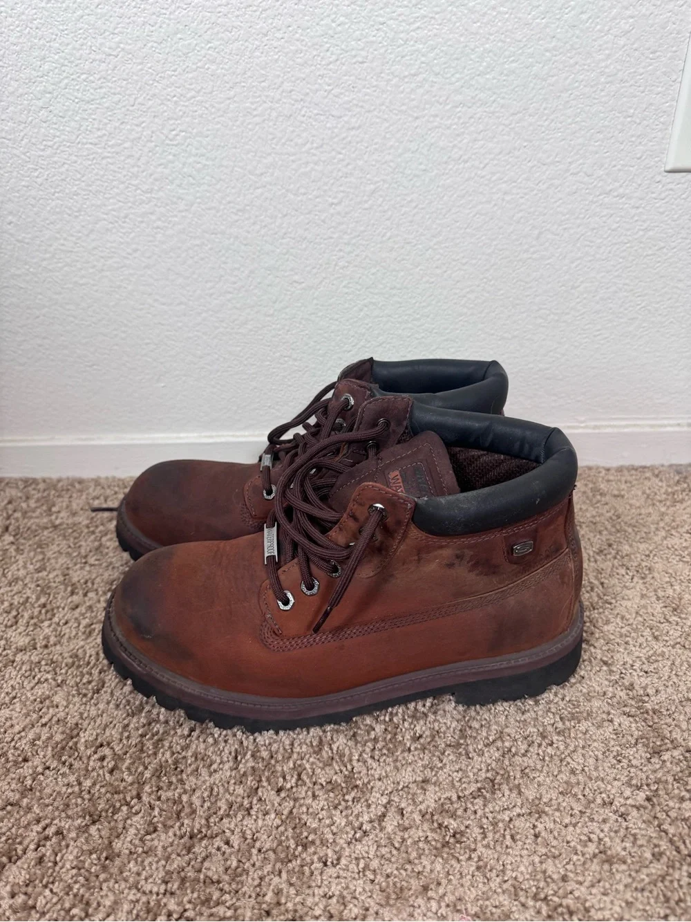 Skechers Men's Brown Leather Lace-Up Work Boots with Black Padded Collar